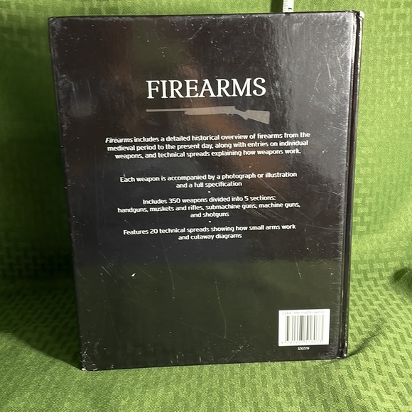 FIREARMS The Illustrated Guide to Small Arms of the World by Chris McNab - Picture 3 of 8